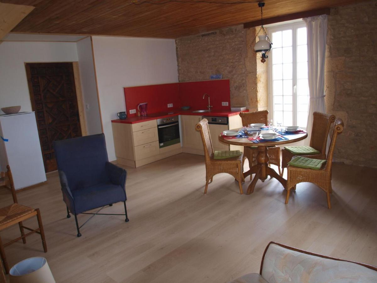 Cozy Cottage In Aquitaine With Private Swimming Pool Peyzac-le-Moustier Exteriér fotografie