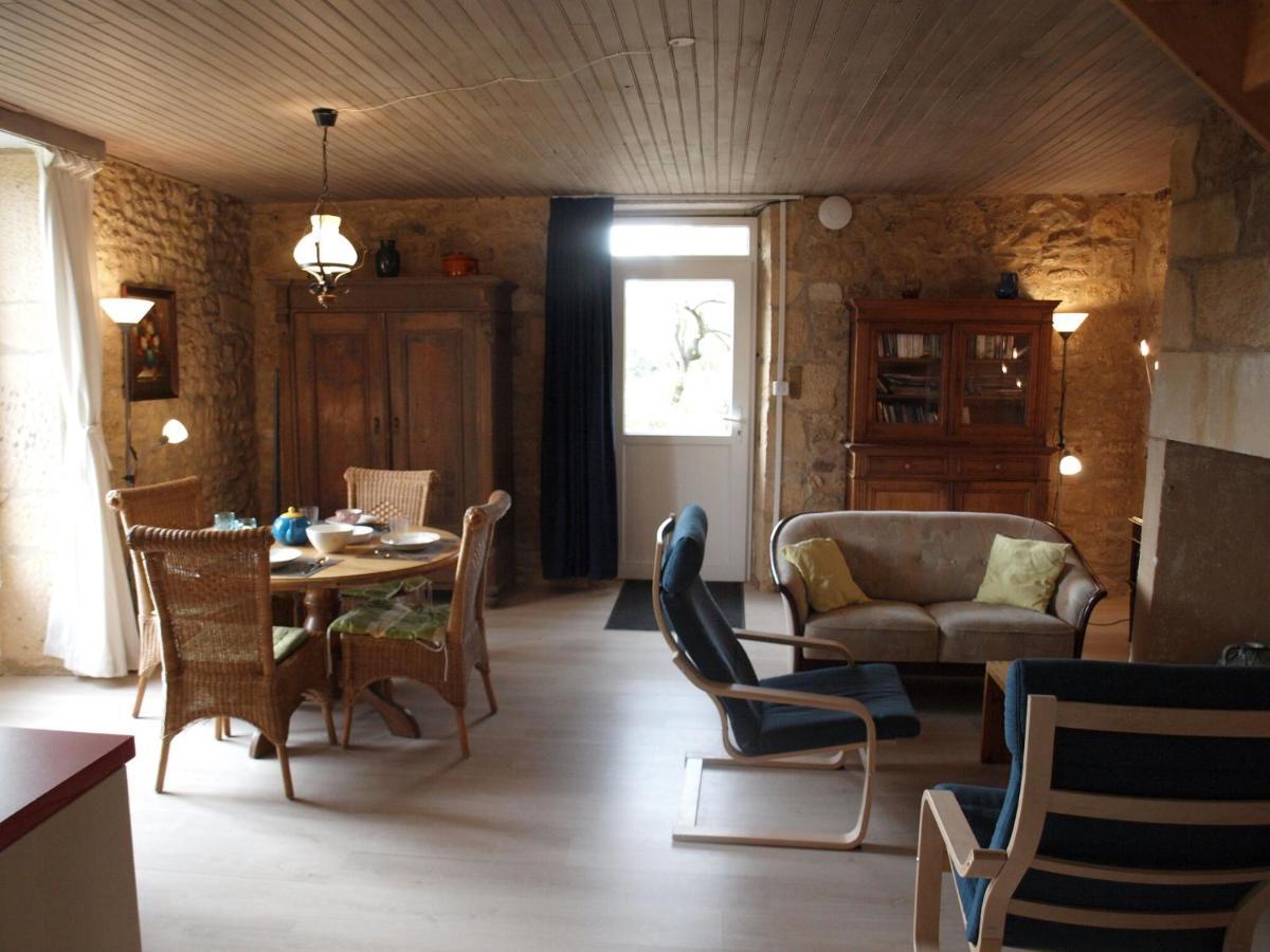Cozy Cottage In Aquitaine With Private Swimming Pool Peyzac-le-Moustier Exteriér fotografie